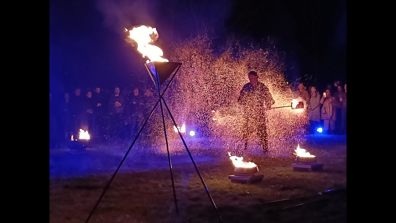 Vuurspuwer - Vuurkunstenaar - Vuurshow