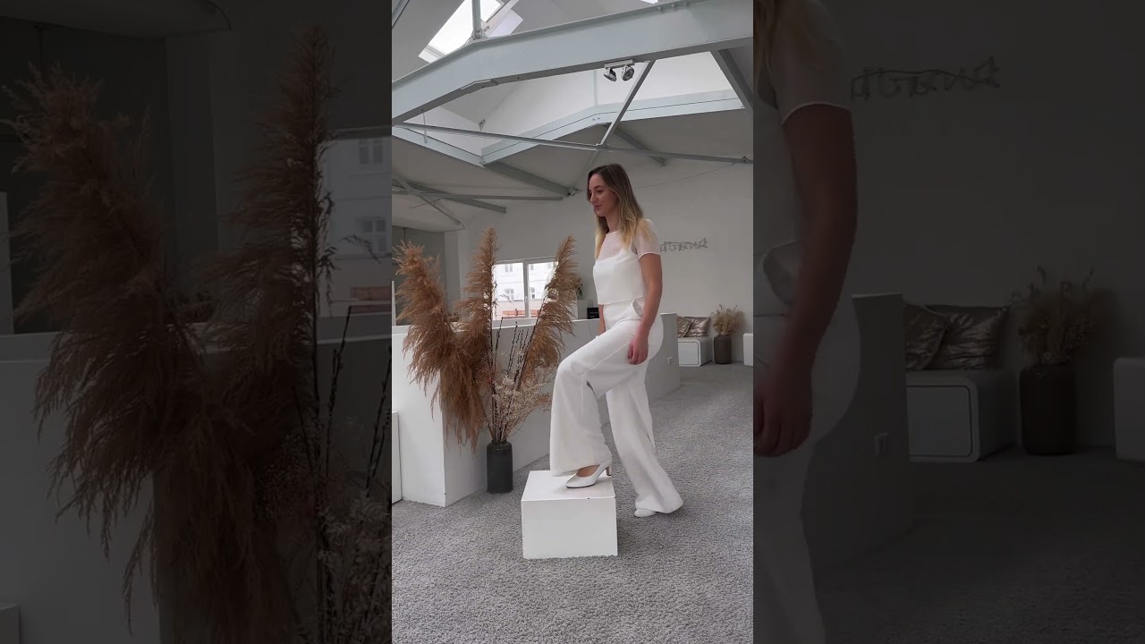 Braut Outfits zu denen unsere Bräute im Showroom JA gesagt haben 