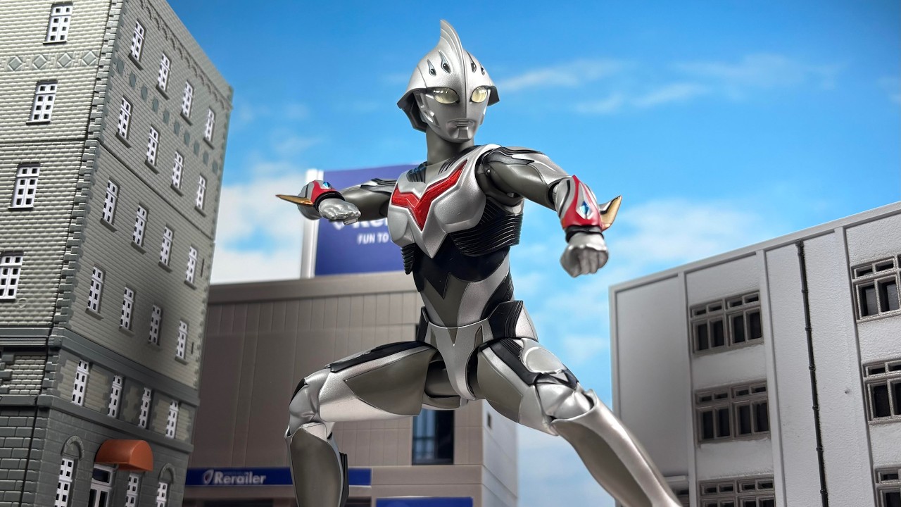 S.H. Figuarts Ultraman Nexus Anphans Review - YouTube