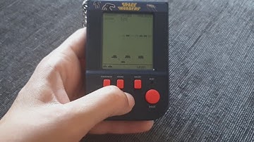 Space Invaders Keyring Game at RetroStyler.com | Closer Look by Lozzykinz