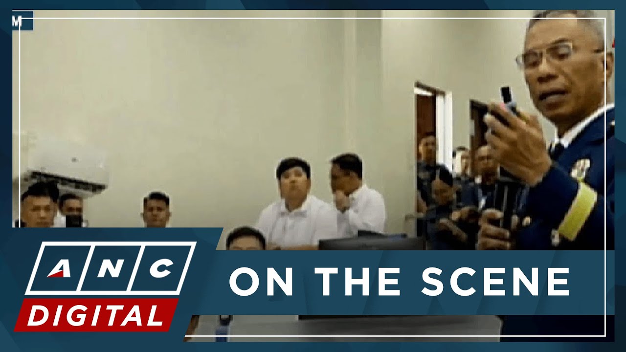 LOOK: PNP chief Torre briefs Marcos on 5-minute police response time at command center | ANC