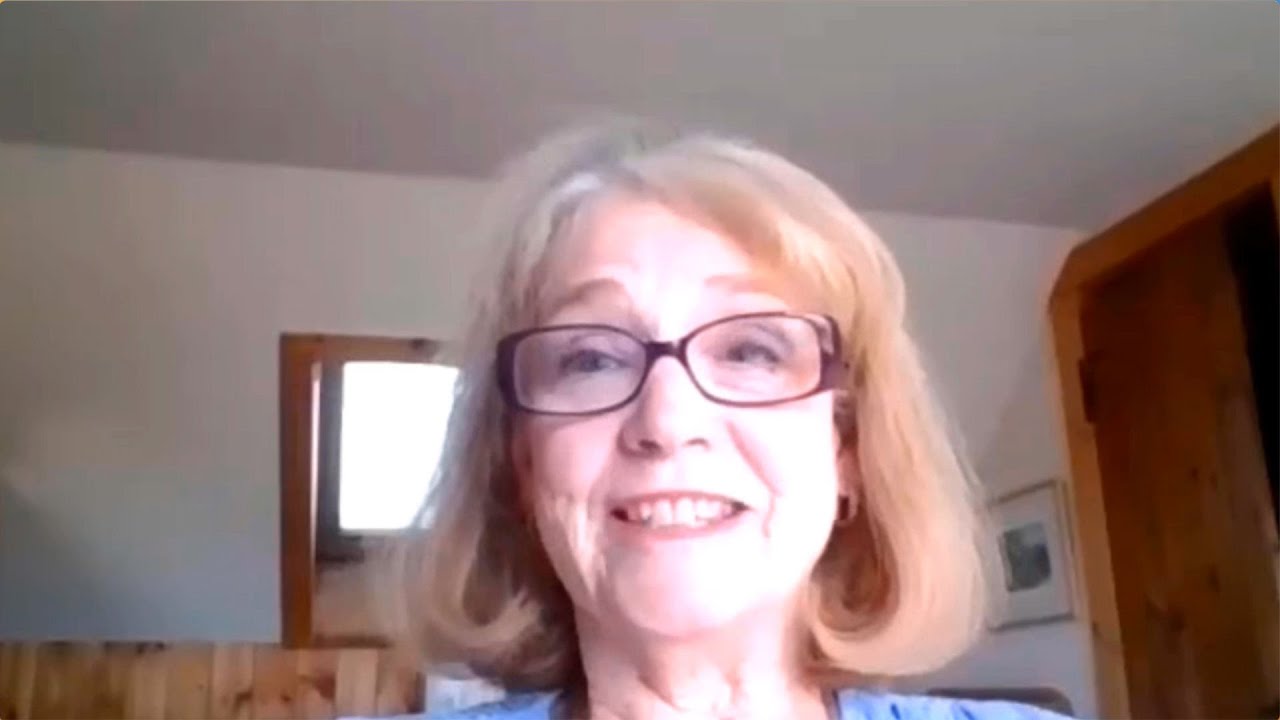 Roberto’s is 17 months after her procedure and very pleased. She can ski again without any knee pain