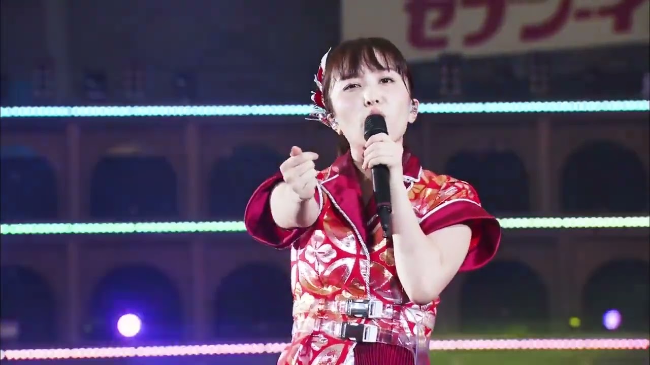 Momoiro Clover Z - The Diamond Four - YouTube