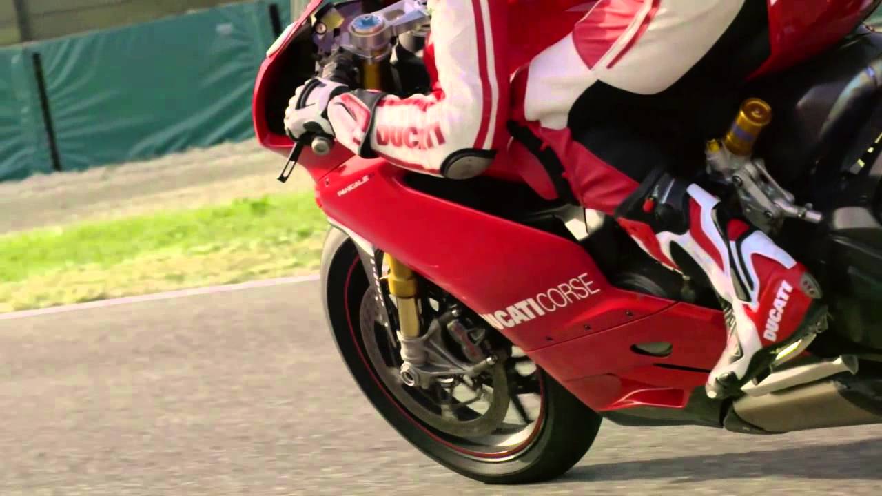 画像: Panigale R - Born to race www.youtube.com