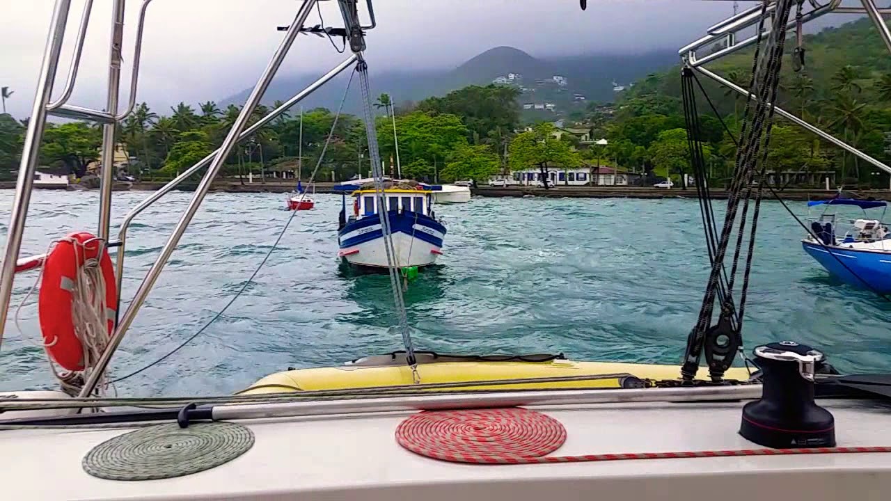 Vento SW (frente fria) no canal de Ilhabela
