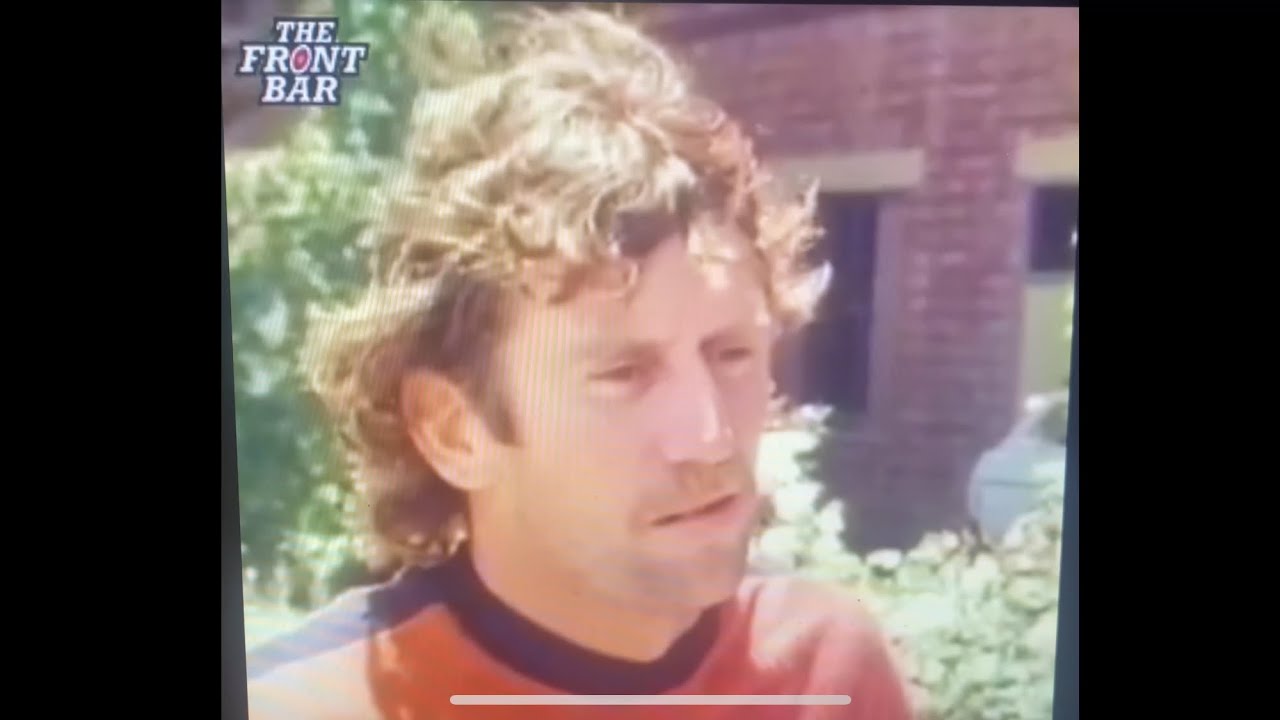 Ian Chappell gets angry at reporter and storms off