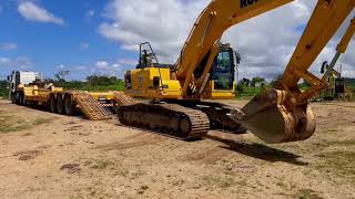 Escavadeira komatsu pc 200 embarque e desembarque na prancha /hydraulic excavator