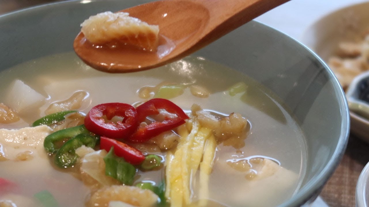 Korean dried pollock soup (Bukeoguk) YouTube