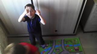 Gülme Amaçlı Video Ahmet Ve Arda Pro Şarkisi