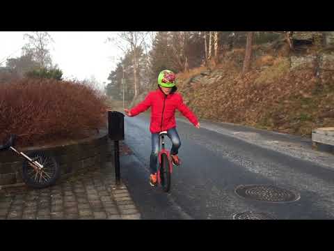 Video: Hur Man Väljer En Cykel För En Tjej