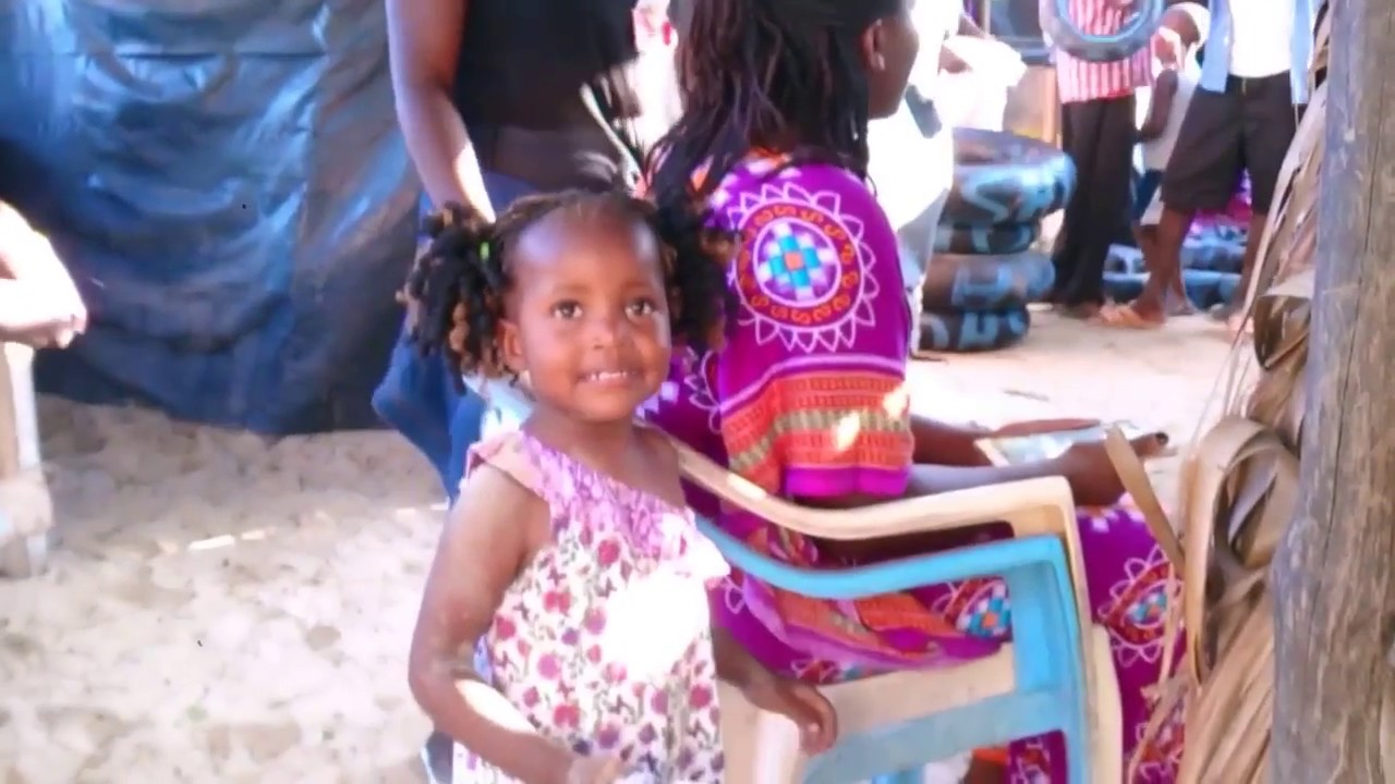 RAHA YA COCO BEACH-TANZANIA NA PIRATES BEACH-KENYA USIENDE NA MPENZI WAKO