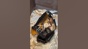 what’s in my bag? 👀