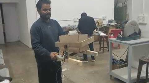 self stabilizing box using MPU6050 and gimbal mechanism.