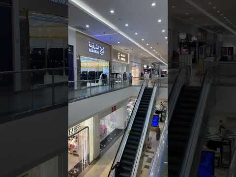 جولة في مكة مول وتغطية لمحل عبايات أنتظروا الفيديو على قناتي