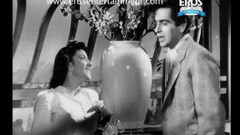 Dilip Kumar tries to impress Nargis - Andaz