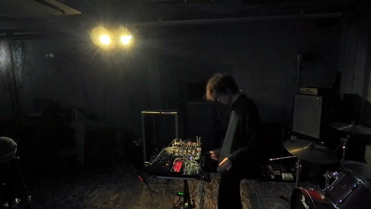 [Live Archive] Thatness and Thereness @ live/bar TEHOM (30min Synthesizer Improvisation)