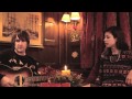 Capture de la vidéo Emmy The Great & Tim Wheeler - Home For The Holidays (Acoustic)