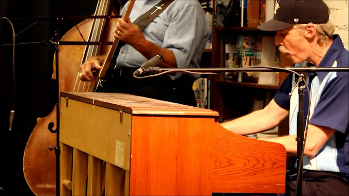 Billy E at Thacker Mountain Radio September 2013