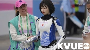 Robots run half marathon in China