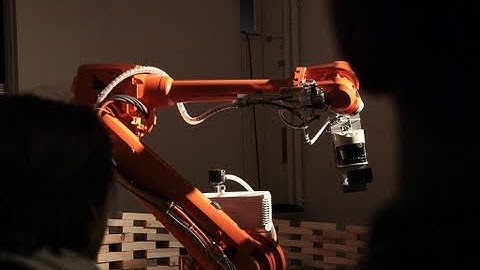 Robots: the future of building? (UCL)