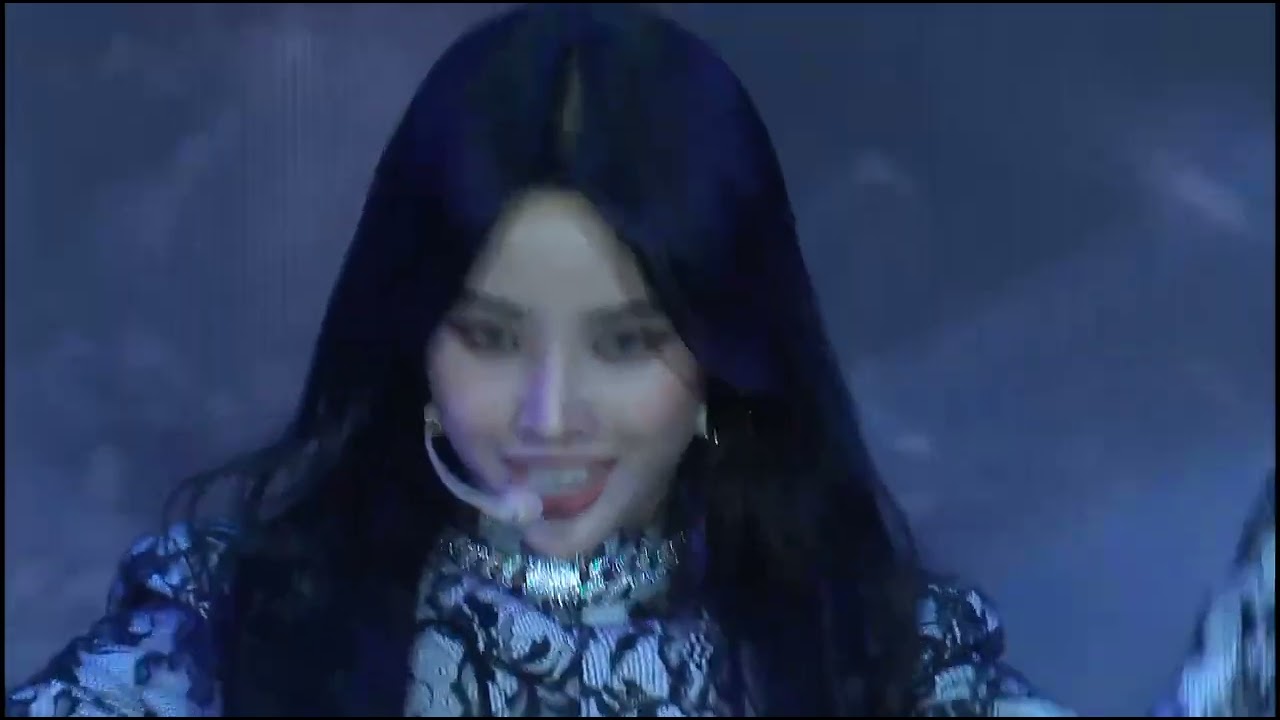 GIDLE HWAA(화(火花) ) performance in EXPO