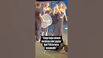 Simge Ile Edanın Davulcuya Neler Yapıyorlar Izleyin şahane Görünüyor Konserde Konser Magazin 