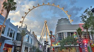 Linq Promenade walking tour with Kiddd_74