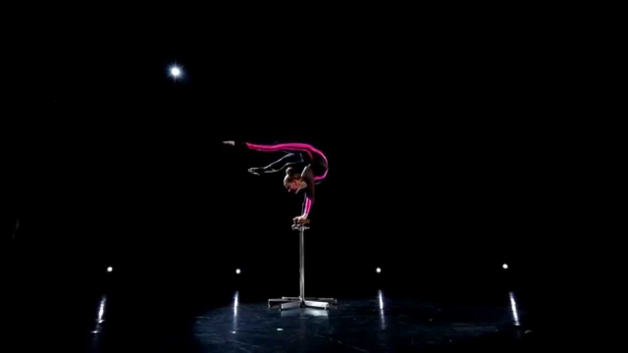 Handstand contortion Act Anna Filipowska - YouTube