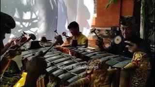 gender bali pitra yadnya ngaben pelebon