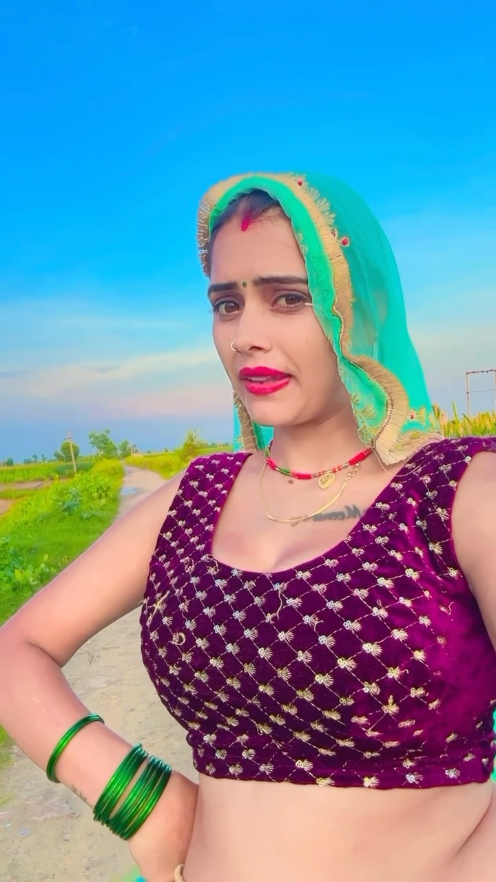 कैसे छोड़ दु उससे mohabatt #shorts #meenu #trending #ytshorts