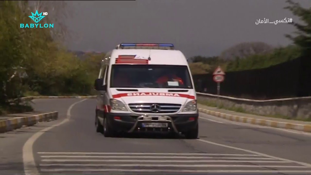 عارف ينقذ حياة شخص وياخذ الممرضة على الدراجة  - #تكسي_الامان - اشترك الان ..