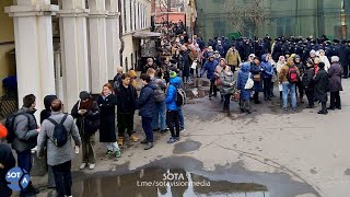 Тысячи людей в России и Мире вышли в полдень против Путина. Выборы 2024