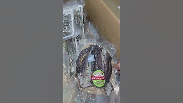 Giao Hàng Cho Khách..Em Chân Thành Cåm Ơn Ðên Các Cô Chú Bác. Anh Chị Ðã Ůng Hô Cá Khô Nhà Ngọc ♡