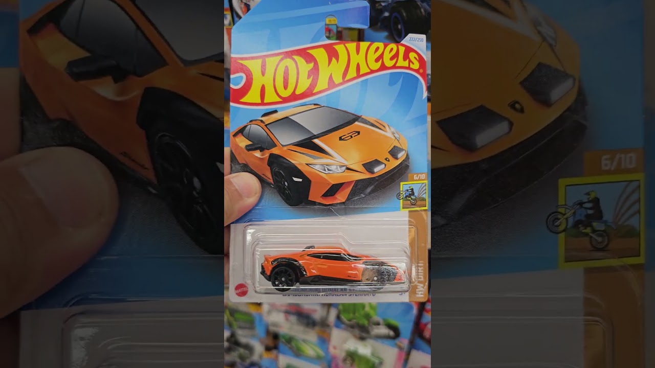 2024 Hot Wheels : Lamborghini Huracan Sterrato 