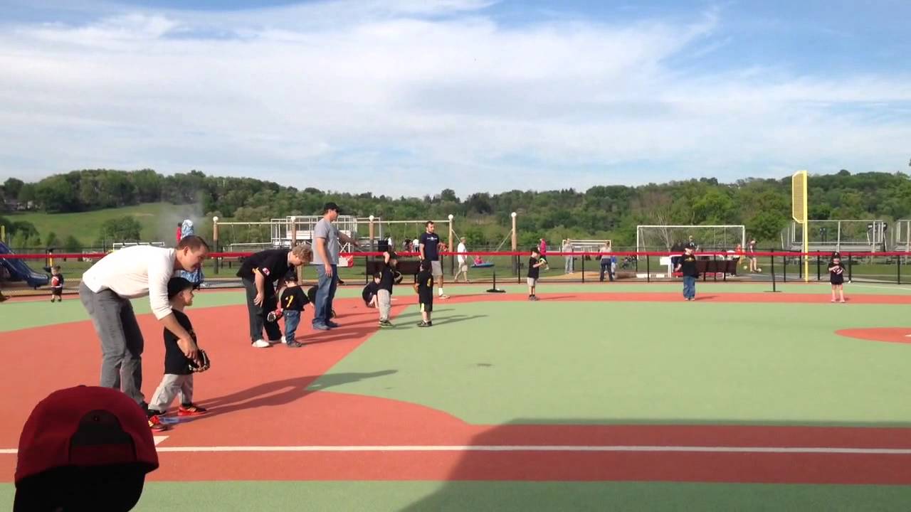 Max at T-ball... Again 2 - YouTube