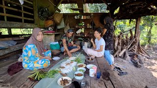 Nikmatnya Makan Nasi Liwet Di Saung Sawah Bersama Gadis Desa