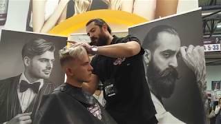 Модные мужские стрижки 2018. Техника. Советы барберов-стилистов Модные мужские стрижки 2018. Техника. Советы барберов-стилистов