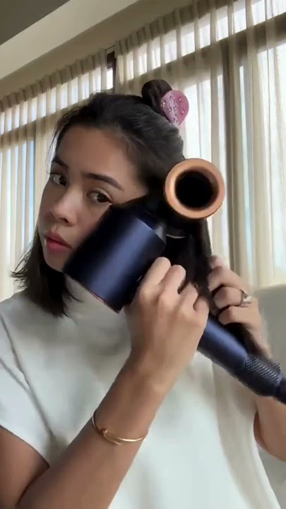 Dyson Supersonic Hair Dryer with Flyaway Smoother
