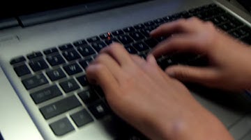 How Fast Can She Type? 60 Second Typing Test | The Results Are Ridiculous