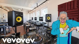 Mayor Kravendish - This Is Illegal You Know - Official Music Video