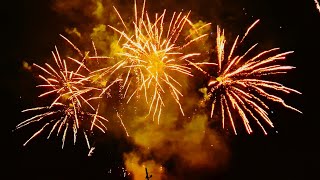 Vatromet za doček Nove 2024 godine u Rugvici. Fireworks for New Year's Eve 2024 in Croatia.