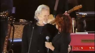 Kris Kristofferson and Roseanne Cash sing 'Loving Her Was Easier (Than Anything I'll Ever Do Again)'