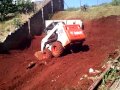 BOBCAT S 150 - ATERRANDO TERRENO  EM LONDRINA