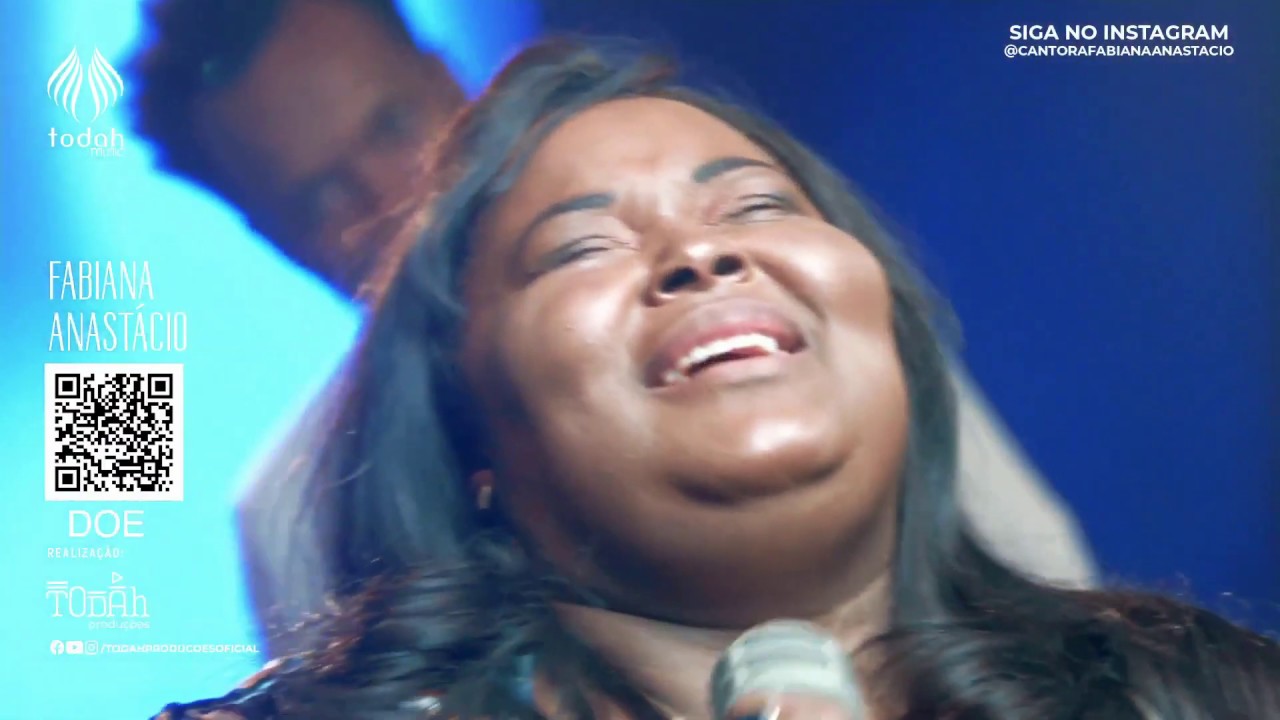 O Céu desceu na última ministração de Fabiana Anastácio Louvando Tua Presença 