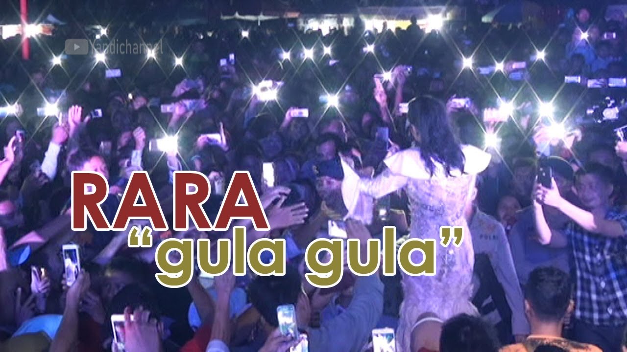 RARA LIDA Dikerumuni Penonton Ketika Off Air