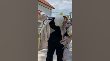 nhận ra... đó không phải dáng của ah6😕 ( me : tôi chưa khóc)