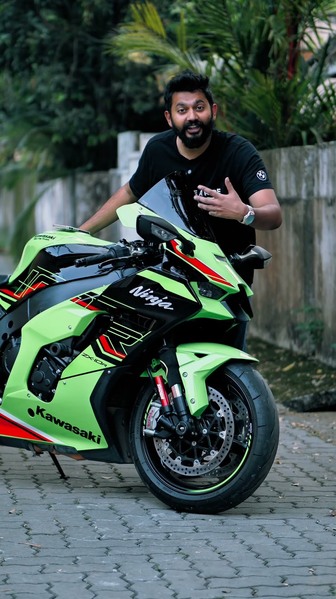 Kawasaki ZX10R most affordable superbike in India just 17 lakhs