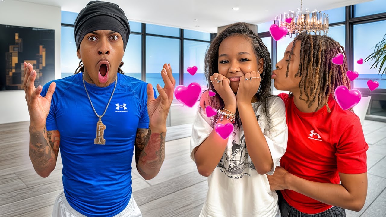 My Brother Kept Kissing His Girlfriend In Front Me.. My Awkward Reaction 😳