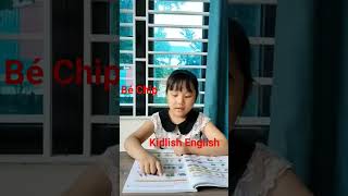 Sau khoá học tại @KIDLISHENGLISH  , bé Hà My tự tin thuyết trình bằng tiếng Anh trước mọi người.