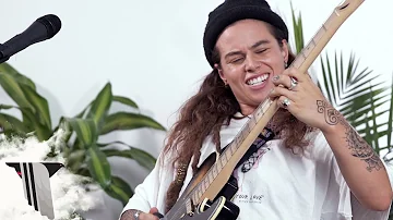 Tash Sultana Shreds a Live Version of "Jungle" | Pigeons & Planes